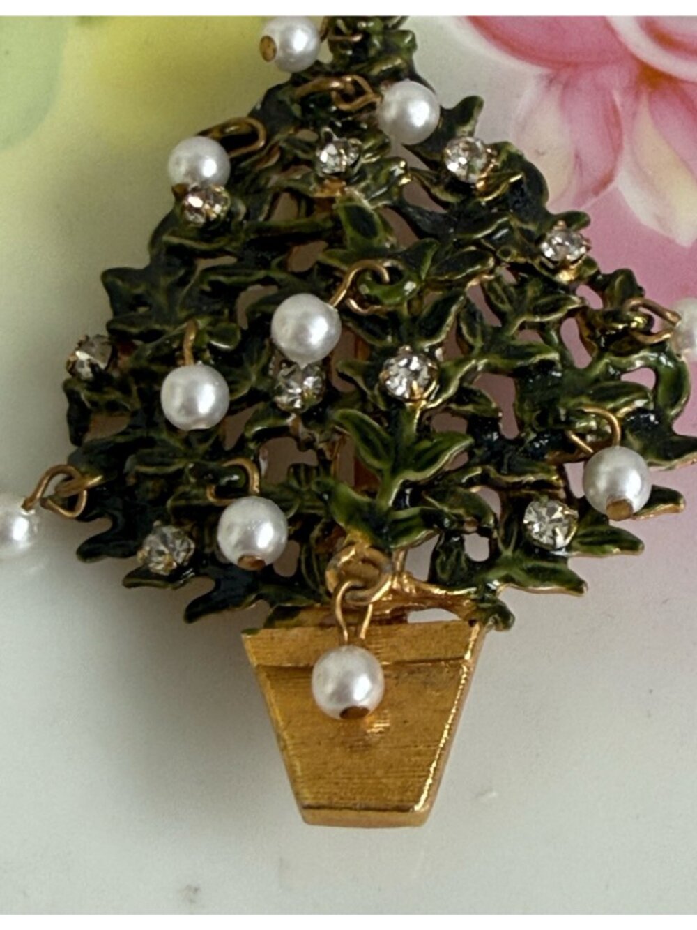 Vintage 60s Original by Robert Christmas Tree Brooch Enamel Rhinestones Pearls - Picture 3 of 6